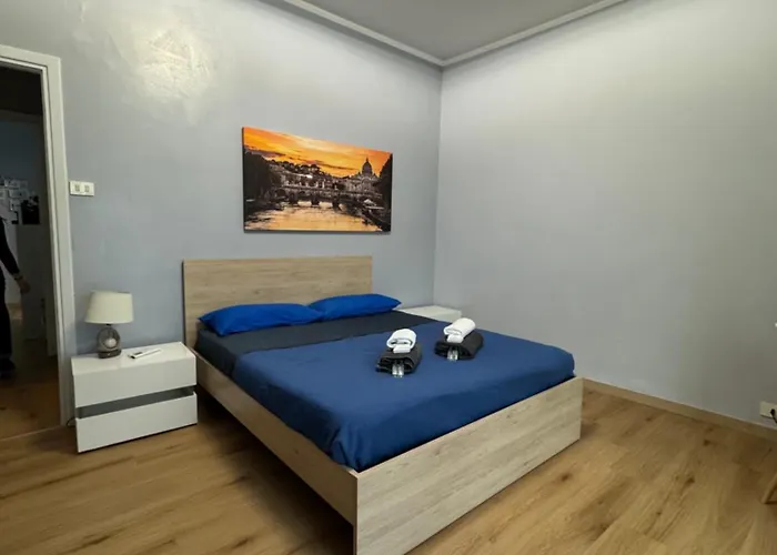 Spacious 3 Bedrooms - 2 Bathrooms - Metro C Apartment Rom